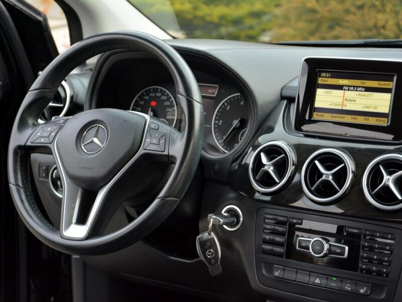 Mercedes B 180 Avantgarde Navi Skóry Kamera 2xParktronic Grzane fotele Aso do końca W246 (2011-)
