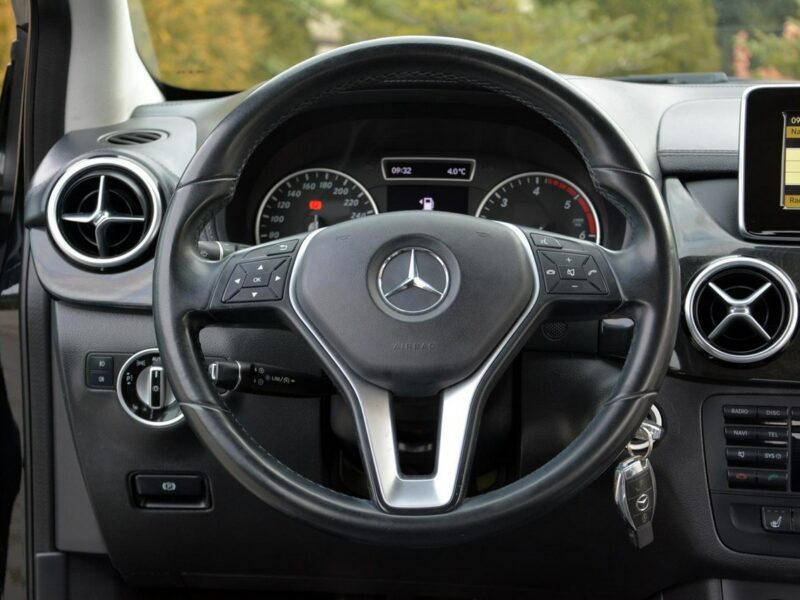 Mercedes B 180 Avantgarde Navi Skóry Kamera 2xParktronic Grzane fotele Aso do końca W246 (2011-)