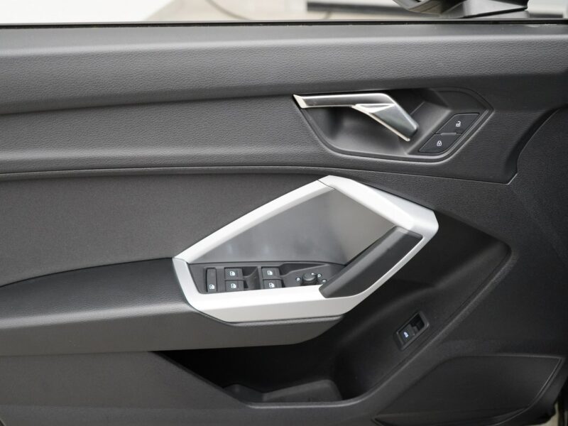 Audi Q3 35 TDI Stronic Virtual Plus Kamera ACC HAK II (2018-)