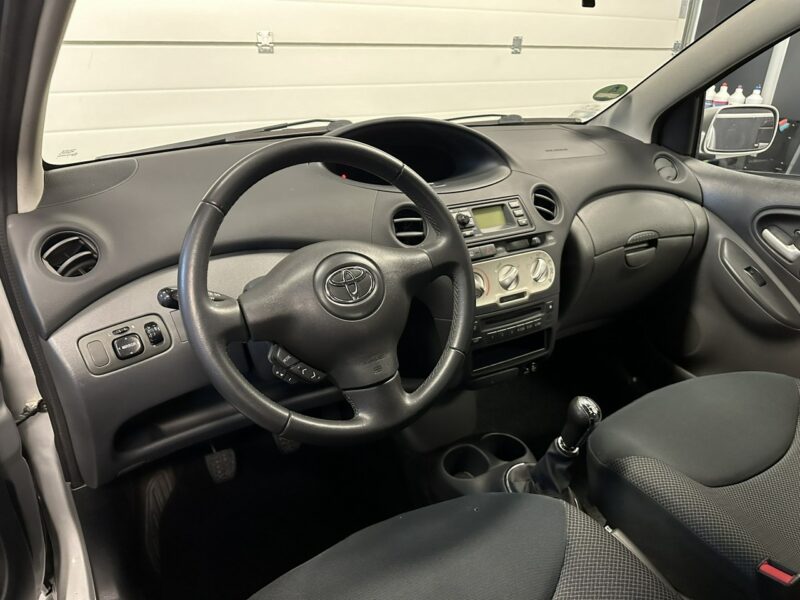 Toyota Yaris Toyota Yaris 1.0 Benz Klimatyzacja 152 Tys Po Opłatach I (1999-2005)