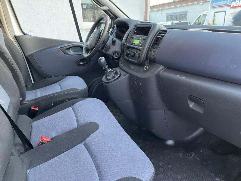 Opel Vivaro Opel Vivaro dla Niepełnosprawnych inwalida Rampa Model 2019 II (2014-2019)