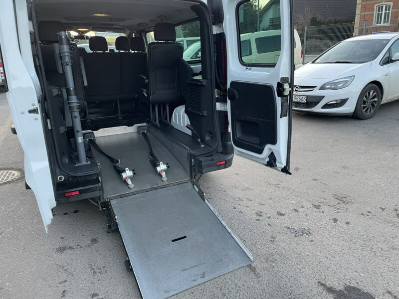 Opel Vivaro Opel Vivaro dla Niepełnosprawnych inwalida Rampa Model 2019 II (2014-2019)