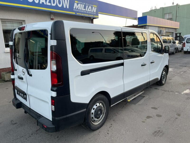 Opel Vivaro Opel Vivaro dla Niepełnosprawnych inwalida Rampa Model 2019 II (2014-2019)