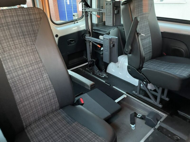 Opel Vivaro Opel Vivaro dla Niepełnosprawnych inwalida Rampa Model 2019 II (2014-2019)