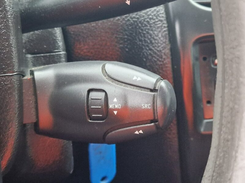Peugeot 206 1,1 Benzyna 60 KM, Elektryczne Szyby, OC do 17.05.2025 rok