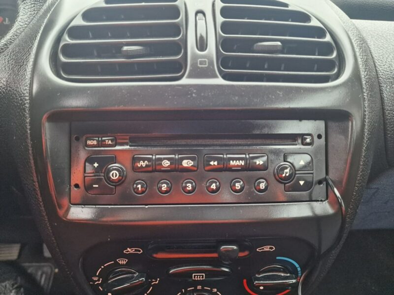 Peugeot 206 1,1 Benzyna 60 KM, Elektryczne Szyby, OC do 17.05.2025 rok