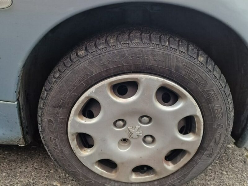 Peugeot 206 1,1 Benzyna 60 KM, Elektryczne Szyby, OC do 17.05.2025 rok