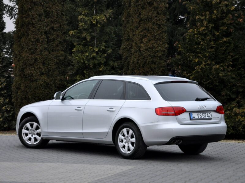 Audi A4 2.0TDI(120KM)*Klimatronik*Chrom*Welur*Reling*Parktronik*I Wł*Alu16"ASO B8 (2007-2015)