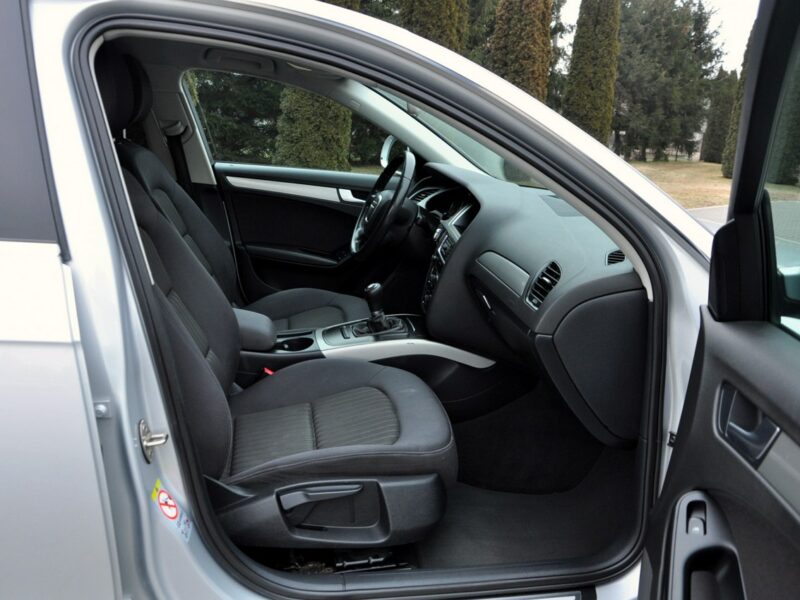 Audi A4 2.0TDI(120KM)*Klimatronik*Chrom*Welur*Reling*Parktronik*I Wł*Alu16"ASO B8 (2007-2015)