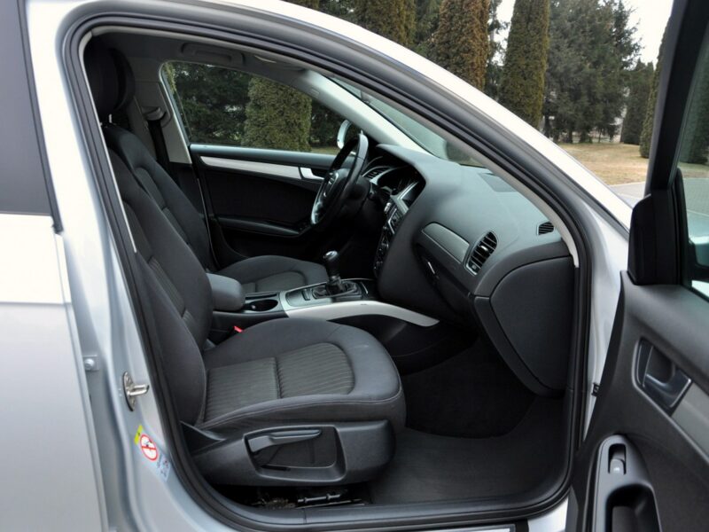Audi A4 2.0TDI(120KM)*Klimatronik*Chrom*Welur*Reling*Parktronik*I Wł*Alu16"ASO B8 (2007-2015)