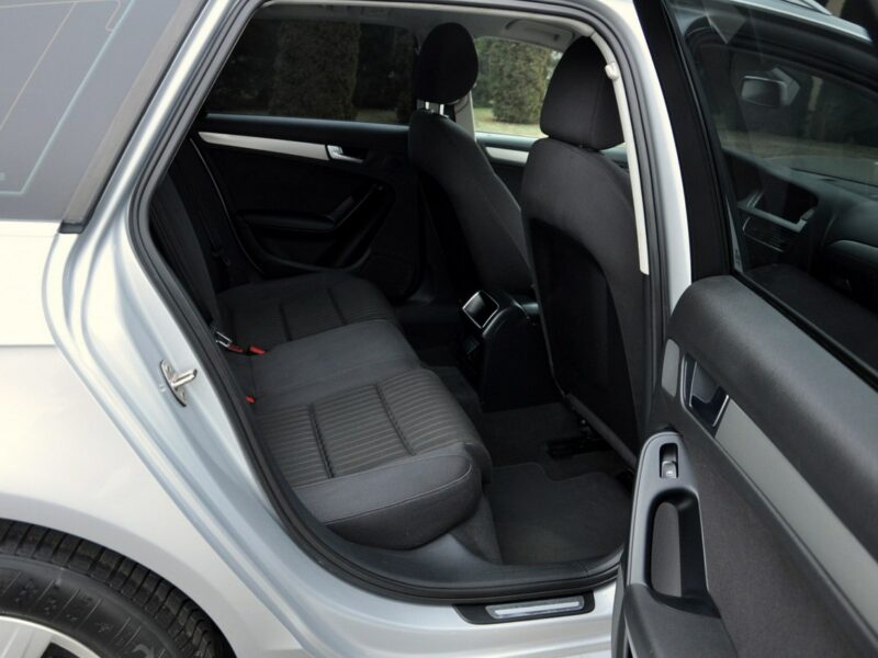 Audi A4 2.0TDI(120KM)*Klimatronik*Chrom*Welur*Reling*Parktronik*I Wł*Alu16"ASO B8 (2007-2015)