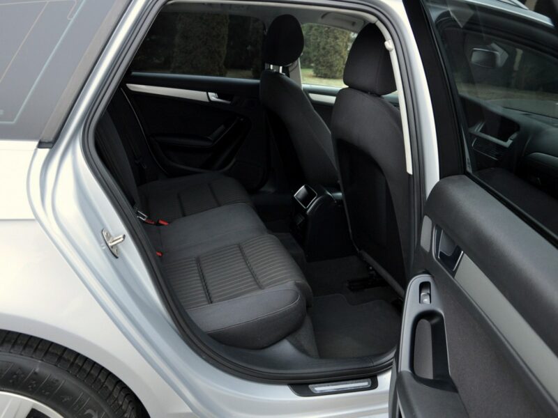 Audi A4 2.0TDI(120KM)*Klimatronik*Chrom*Welur*Reling*Parktronik*I Wł*Alu16"ASO B8 (2007-2015)