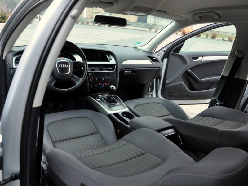 Audi A4 2.0TDI(120KM)*Klimatronik*Chrom*Welur*Reling*Parktronik*I Wł*Alu16"ASO B8 (2007-2015)