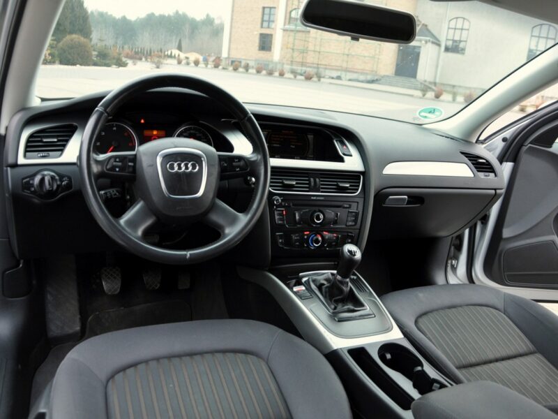 Audi A4 2.0TDI(120KM)*Klimatronik*Chrom*Welur*Reling*Parktronik*I Wł*Alu16"ASO B8 (2007-2015)