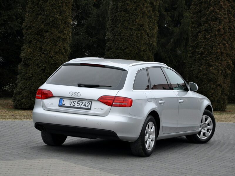 Audi A4 2.0TDI(120KM)*Klimatronik*Chrom*Welur*Reling*Parktronik*I Wł*Alu16"ASO B8 (2007-2015)