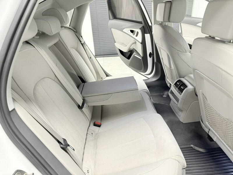 Audi A6 2.0 TDI 190PS QUATTRO 4x4 S-Tronic*S-Line*Matrix*Lift*SPORT*BOSE HiFi* C7 (2011-)