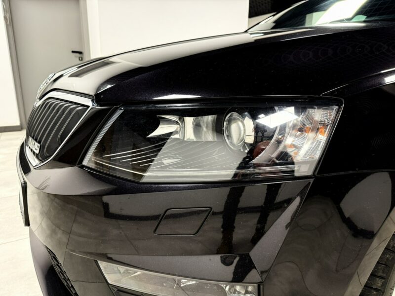 Škoda Octavia RS 2.0 TDI 184KM*AppleCa*KeyLessGo*LED*Bi-Xenon*Navi*Skóry*HAK*Niemiec III (2013-)
