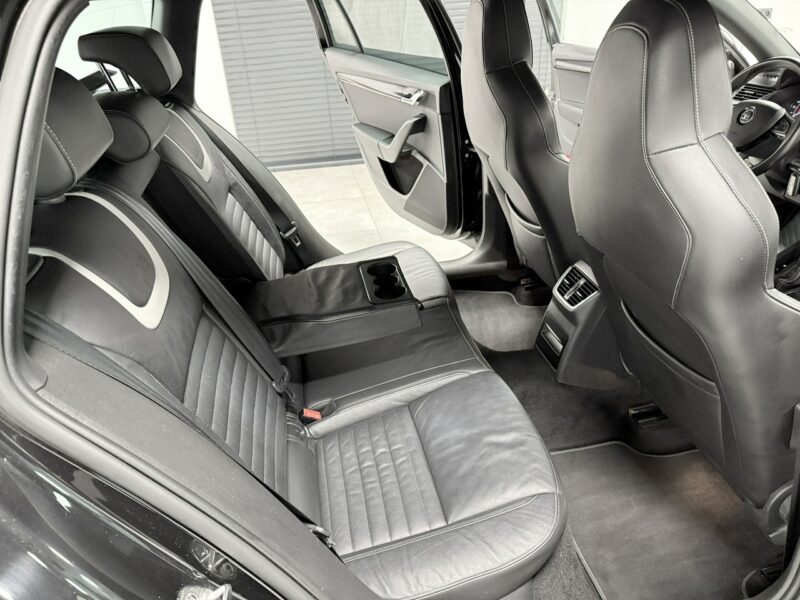 Škoda Octavia RS 2.0 TDI 184KM*AppleCa*KeyLessGo*LED*Bi-Xenon*Navi*Skóry*HAK*Niemiec III (2013-)