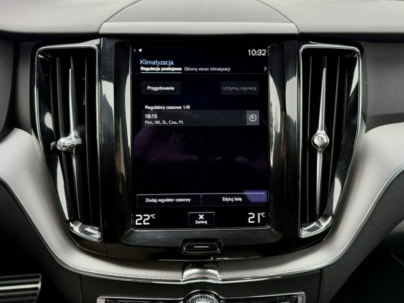 Volvo XC 60 4x4,R-DESIGN,Bogata wersja,Gwarancja II (2017-)