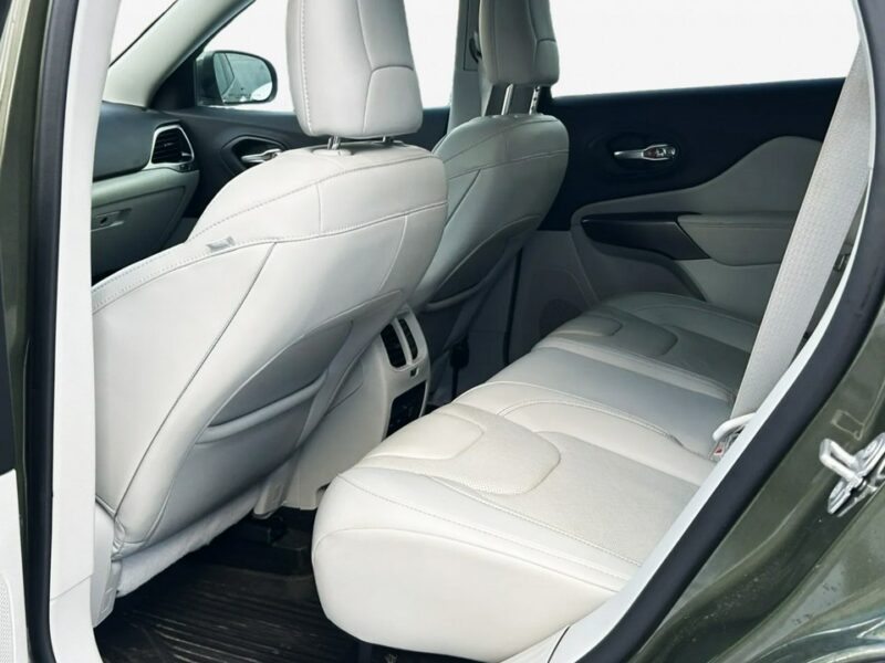 Jeep Cherokee Limited/Białe skóry/kamera/grzana kierownica/bixenon/el.klapa V (2014-)