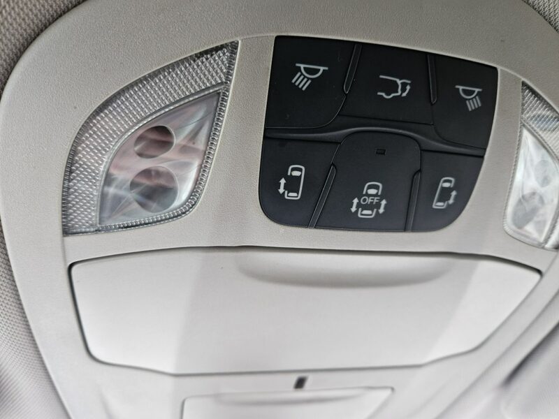 Chrysler Pacifica Automat / Klimatronic 4 strefowy / Podgrzewane fotele / itd.