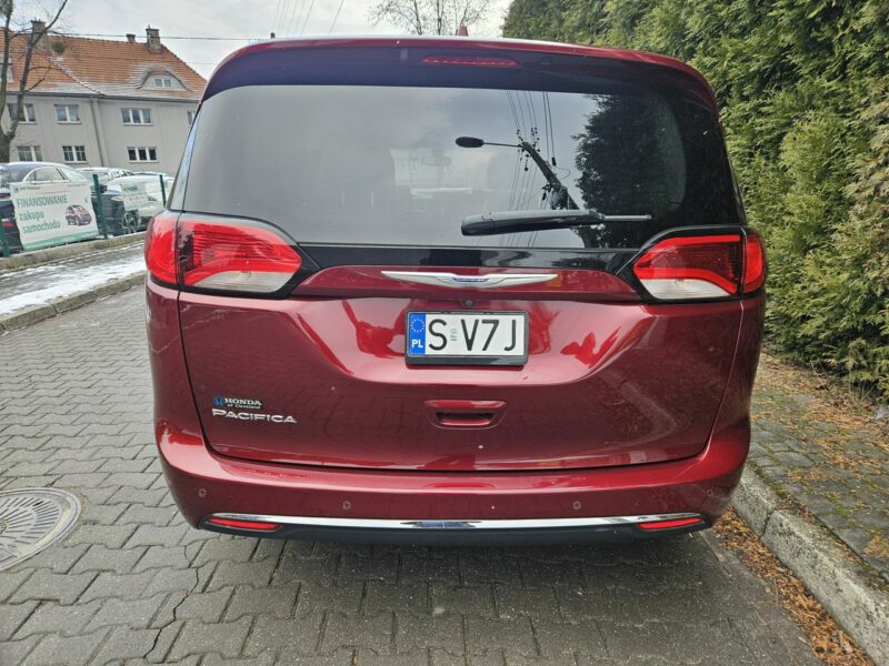 Chrysler Pacifica Automat / Klimatronic 4 strefowy / Podgrzewane fotele / itd.