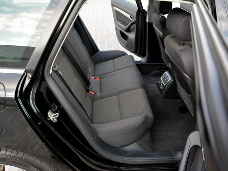 Audi A6 2.4 V6 (177KM) 140 tys. Przebieg Bi-xenon Klimatronic Navi Piękna C6 (2004-2011)