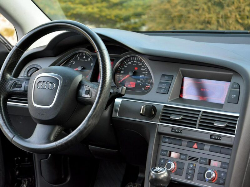 Audi A6 2.4 V6 (177KM) 140 tys. Przebieg Bi-xenon Klimatronic Navi Piękna C6 (2004-2011)
