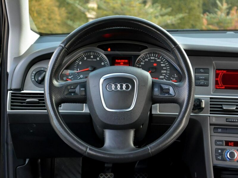 Audi A6 2.4 V6 (177KM) 140 tys. Przebieg Bi-xenon Klimatronic Navi Piękna C6 (2004-2011)