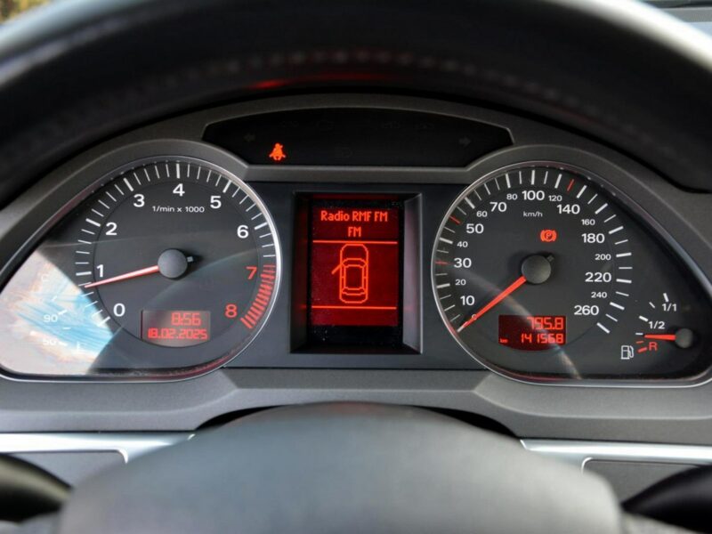 Audi A6 2.4 V6 (177KM) 140 tys. Przebieg Bi-xenon Klimatronic Navi Piękna C6 (2004-2011)