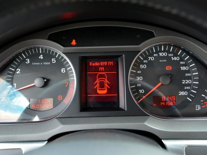 Audi A6 2.4 V6 (177KM) 140 tys. Przebieg Bi-xenon Klimatronic Navi Piękna C6 (2004-2011)