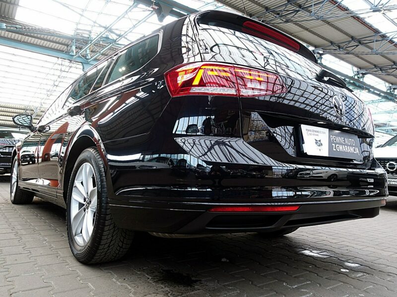 Volkswagen Passat 2,0TSi Skóra+Navi+ACC+LED 3Lata GWARANCJA 1wł Kraj Bezwypadkowy F23% B8 (2014-2023)