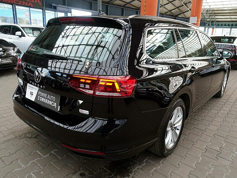 Volkswagen Passat 2,0TSi Skóra+Navi+ACC+LED 3Lata GWARANCJA 1wł Kraj Bezwypadkowy F23% B8 (2014-2023)