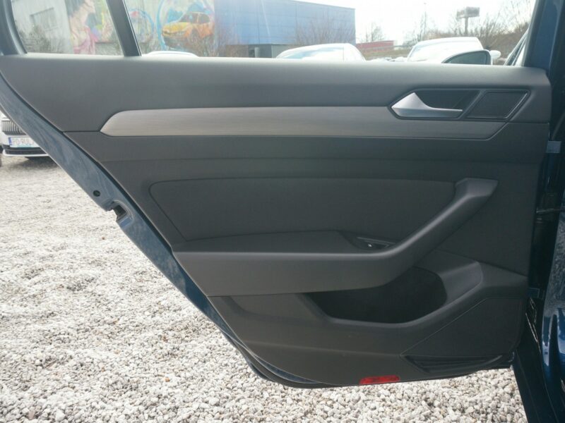 Volkswagen Passat 2.0 TDI/150 KM Evo Essence Salon PL Fvat 23% PO3VN36 B8 (2014-2023)