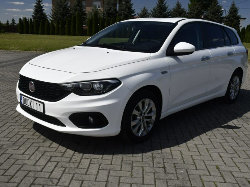 Fiat Tipo 1,4BENZYNA. Serwis,Klimatronic,Alu,Ledy.Navigacja.kredyt.GWARANCJA II (2016-)
