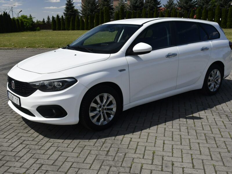 Fiat Tipo 1,4BENZYNA. Serwis,Klimatronic,Alu,Ledy.Navigacja.kredyt.GWARANCJA II (2016-)