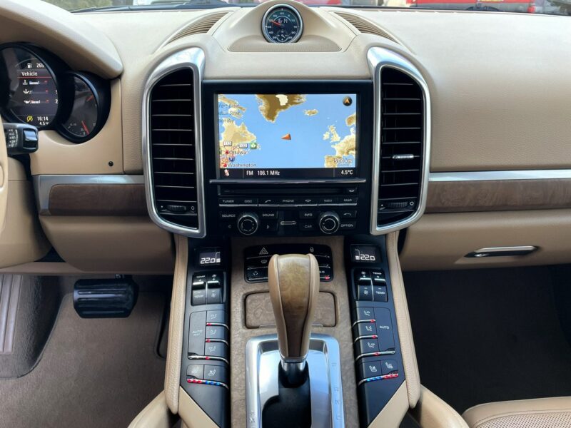 Porsche Cayenne LED, Klima, Navi, Tempomat, 4x4, Wentyle, BOSE, Szyberdach,Martwe Pole II (2010-)