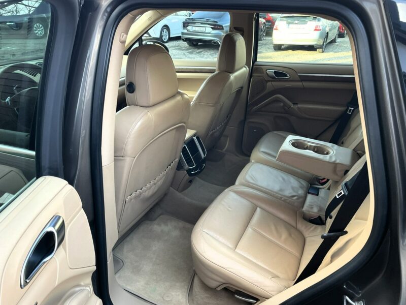 Porsche Cayenne LED, Klima, Navi, Tempomat, 4x4, Wentyle, BOSE, Szyberdach,Martwe Pole II (2010-)