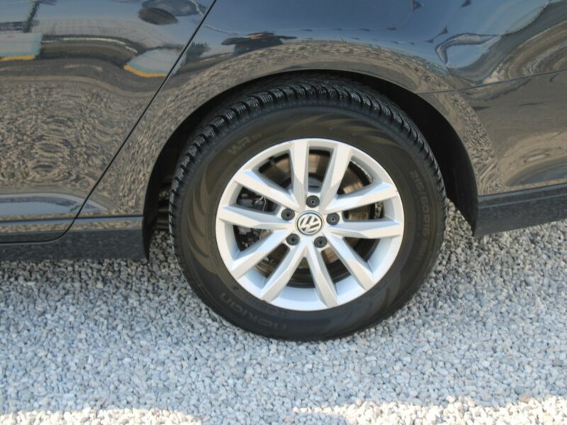 Volkswagen Passat ESSENCE LED Salon Polska Gwarancja B8 (2014-2023)