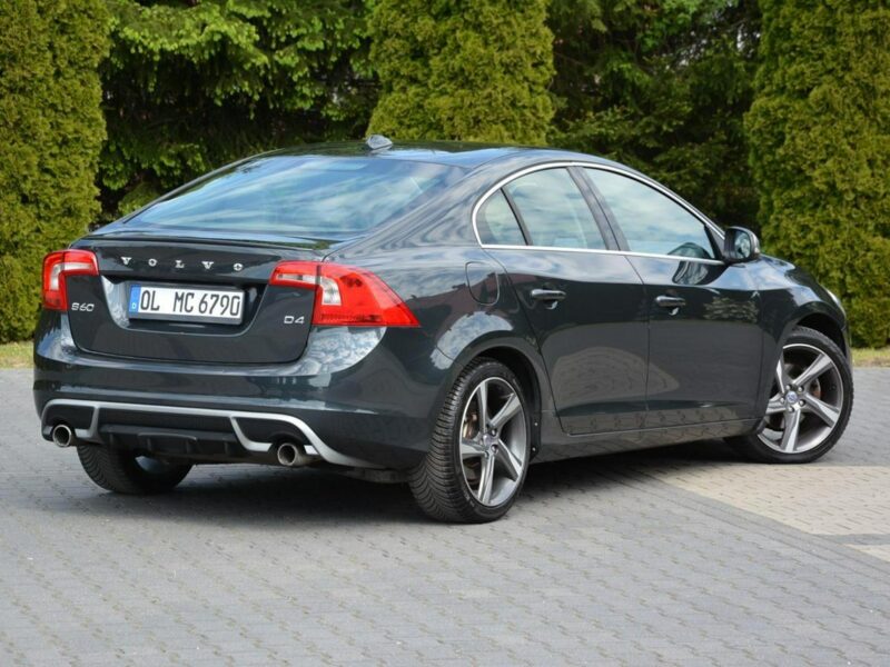 Volvo S60 R-Design Duża Navi Skóry Led 2xParktronic Alu 18"ASO Volvo Nowe opony II (2010-)