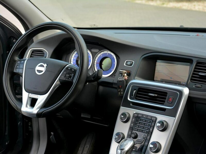 Volvo S60 R-Design Duża Navi Skóry Led 2xParktronic Alu 18"ASO Volvo Nowe opony II (2010-)