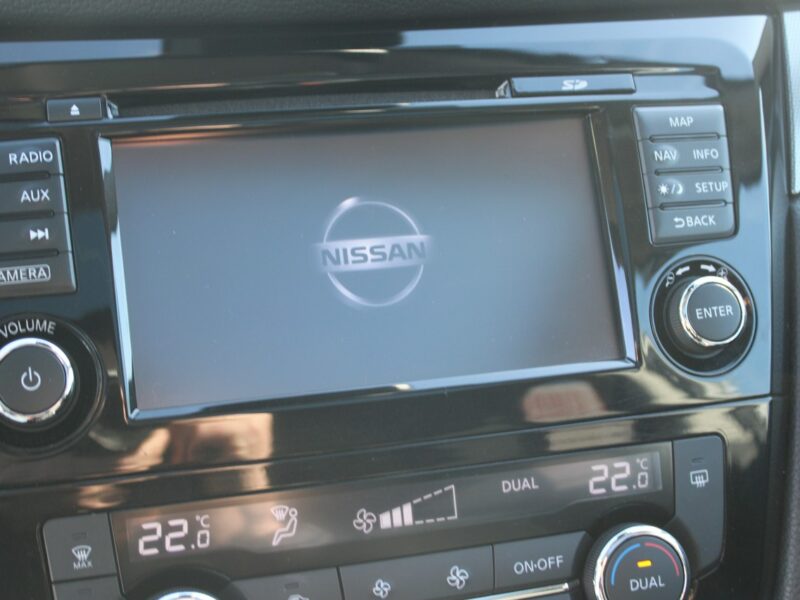 Nissan Qashqai N-Connecta 4WD F-vat Panorama Gwarancja II (2013-2021)