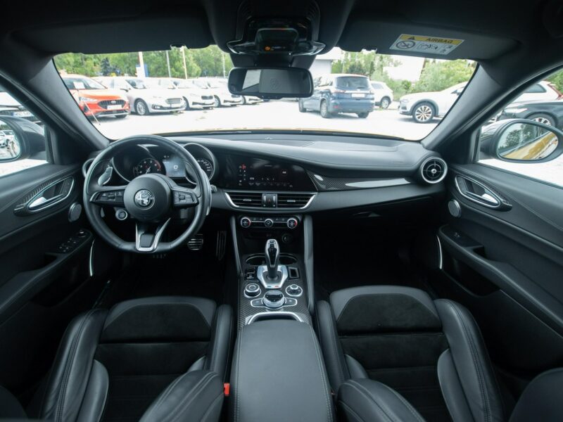 Alfa Romeo Giulia 2.0 Turbo/280 KM Veloce TI Q4 Salon PL Fv23% PO3VX16