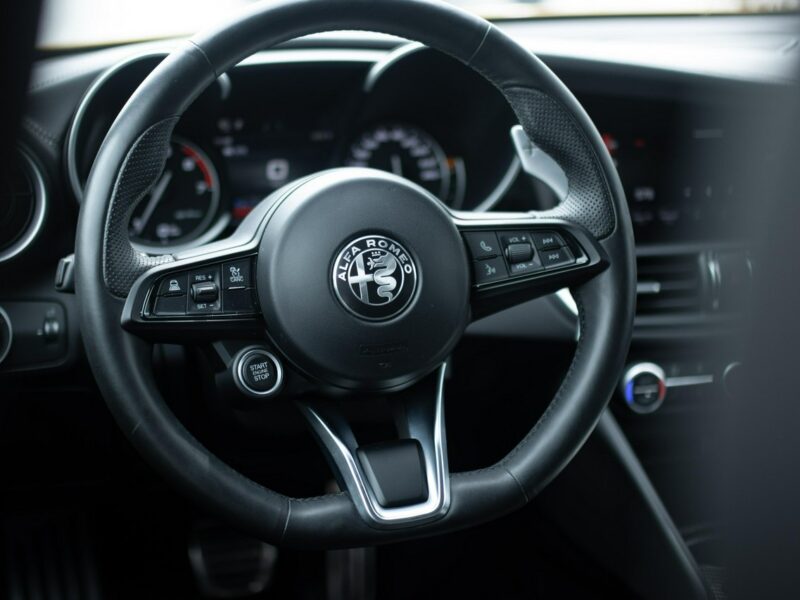 Alfa Romeo Giulia 2.0 Turbo/280 KM Veloce TI Q4 Salon PL Fv23% PO3VX16