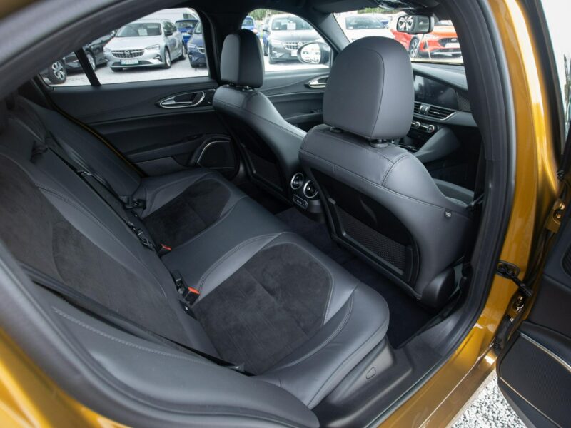 Alfa Romeo Giulia 2.0 Turbo/280 KM Veloce TI Q4 Salon PL Fv23% PO3VX16