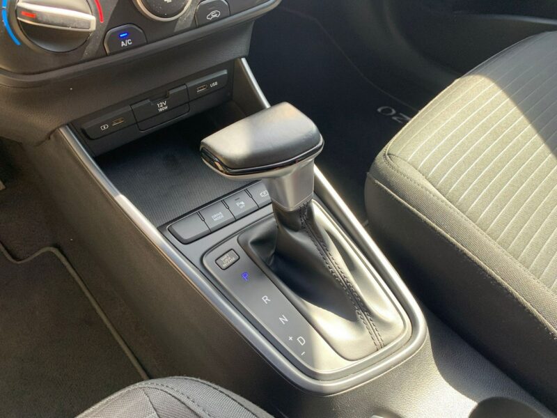 Hyundai i20 Automat Kamera LED III (2020-)
