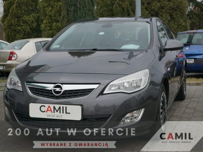 Opel Astra Salon Polska, garażowany J (2009-2019)