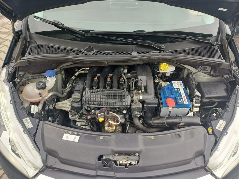 Peugeot 208 1.2 Parktronic I (2012-2019)