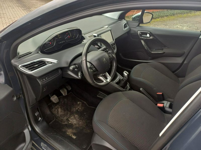 Peugeot 208 1.2 Parktronic I (2012-2019)
