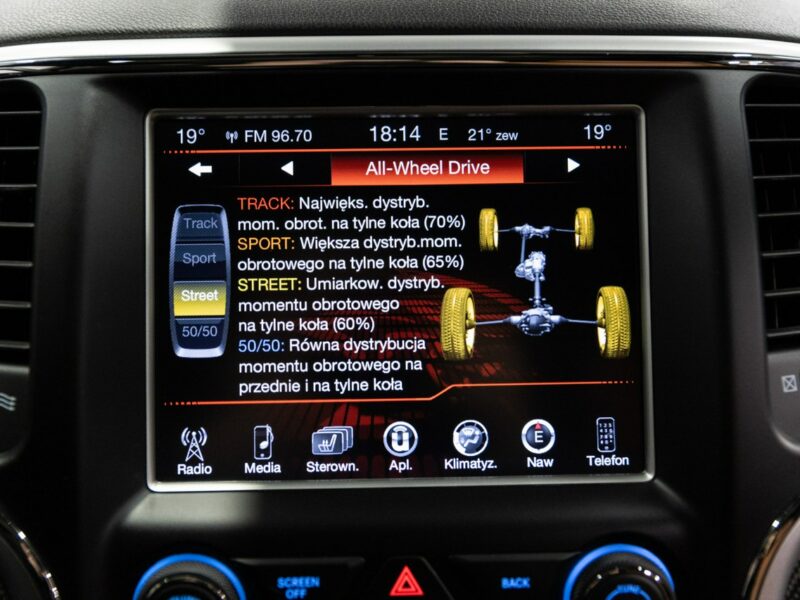 Jeep Grand Cherokee SRT 6.4 HEMI. Krajowy. Bezwypadkowy. Wzorowy. FV23%. IV (2010-)